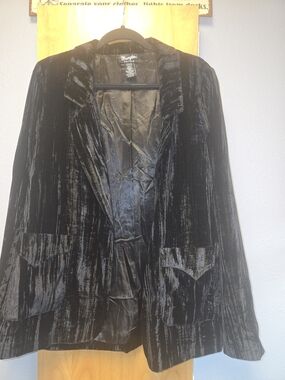 Wrangler Black Velvet Blazer Jacket with Subtle Sheen